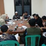 Menghadiri kegiatan musyawarah desa panjalin kidul