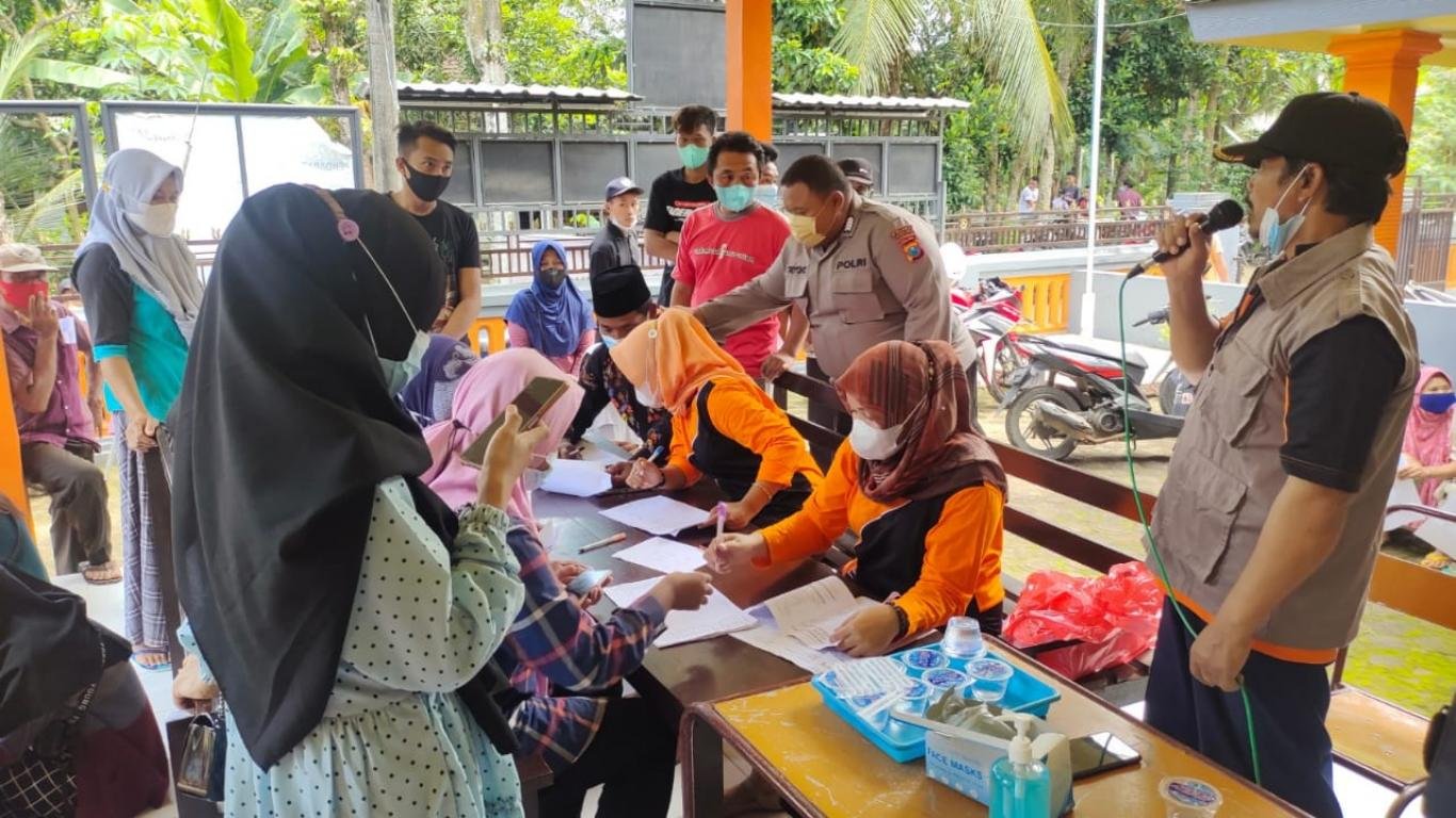 Vaksinasi massal sukses digelar di balai desa panjalin kidul